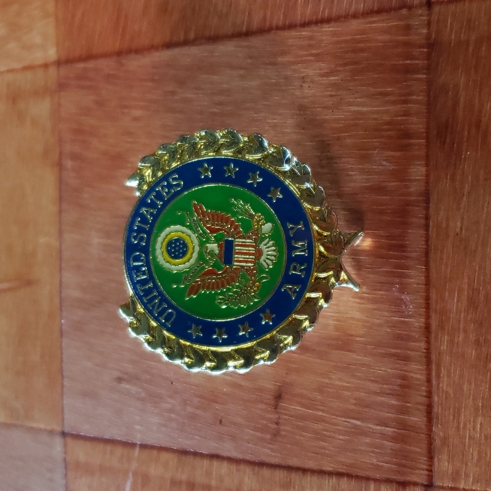 Vintage United States Army Lapel Pin